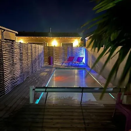 Maison Des Sables Piscine Chauffee 2 100m Des Plages 滨海昂古兰