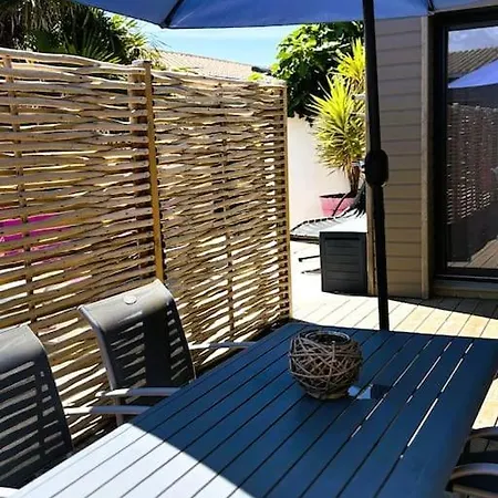 Maison Des Sables Piscine Chauffee 2 100m Des Plages 滨海昂古兰