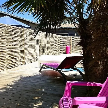 Maison Des Sables Piscine Chauffee 2 100m Des Plages 度假居 *