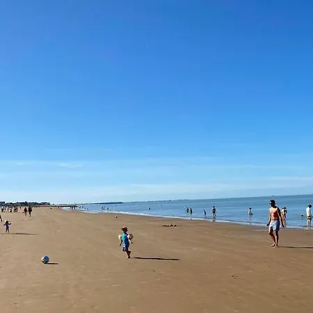 Maison Des Sables Piscine Chauffee 2 100m Des Plages 度假居