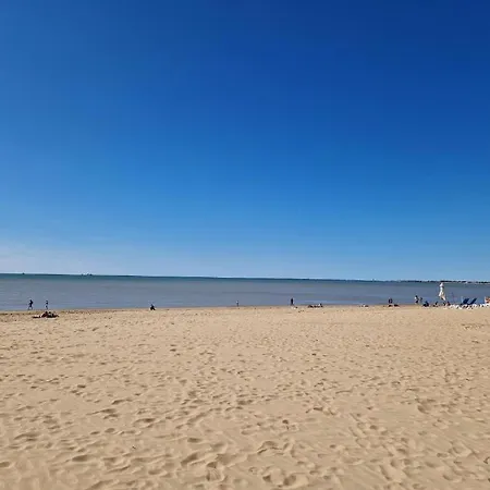 Maison Des Sables Piscine Chauffee 2 100m Des Plages * 滨海昂古兰