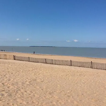 度假居 Maison Des Sables Piscine Chauffee 2 100m Des Plages 滨海昂古兰