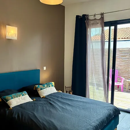 Maison Des Sables Piscine Chauffee 2 100m Des Plages Дом отдыха *